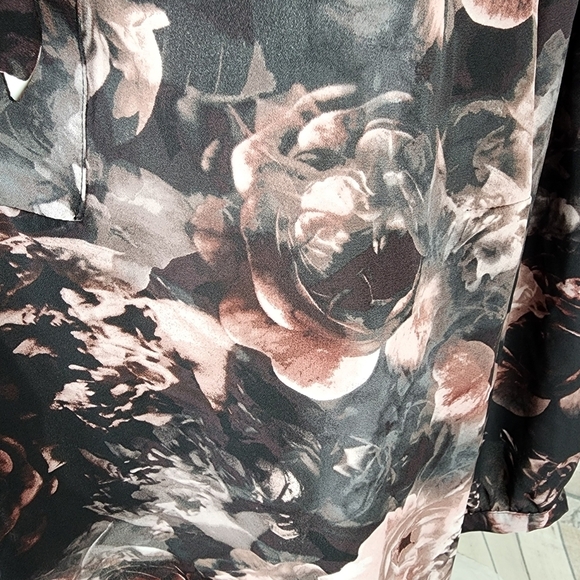 Torrid Georgette Tie Neck Floral Peasant Blouse Whimsigoth Black Size 1=14/16 - Picture 13 of 16